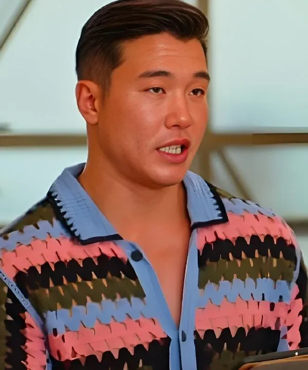 Love Hotel S01 Joel Kim Booster Colorblock Crochet Shirt